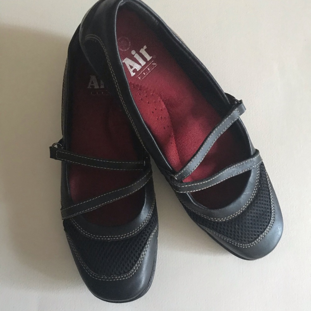 AIRFLEX Leather/ Mesh Black Flats Dark Brown Shoes